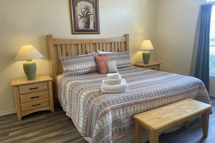 Room 2 of 20