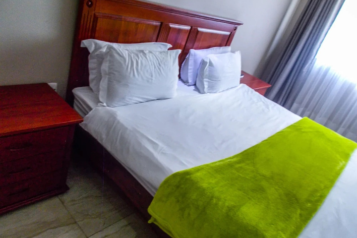 Room 5 of 22