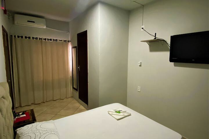 Room 3 of 3
