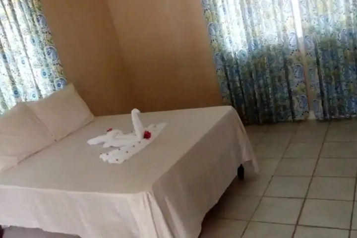 Room 3 of 18