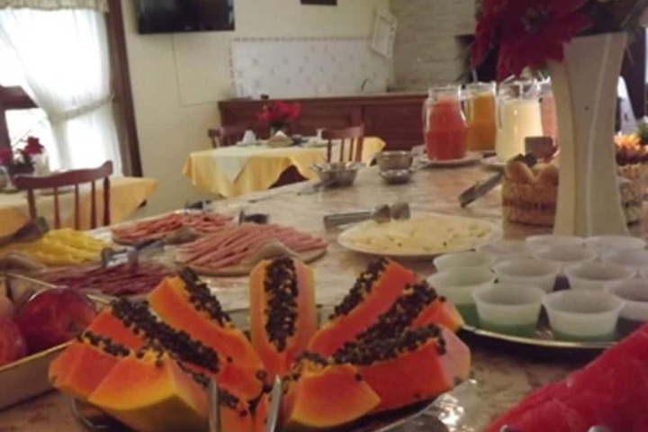 Dining Photos