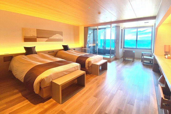 Room 13 of 45