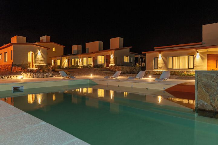Pool 26 of 38