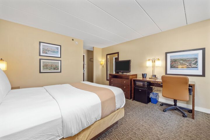Room 12 of 17