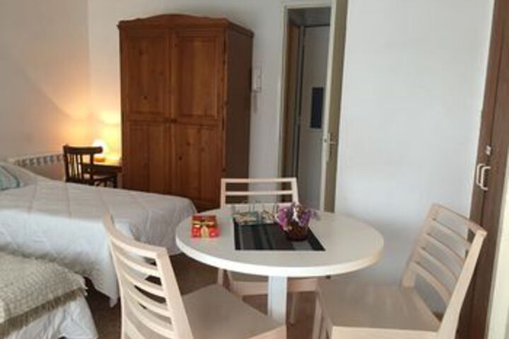 Room 104 of 309