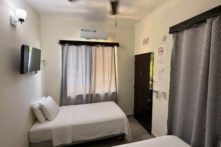 Room 16 of 41