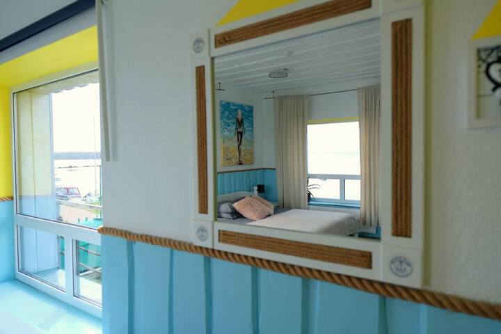 Room 20 of 35
