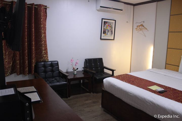 Room 12 of 98