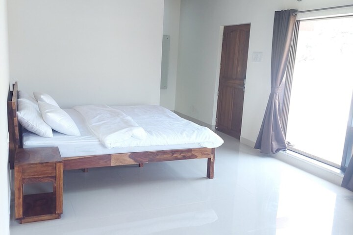 Room 7 of 40