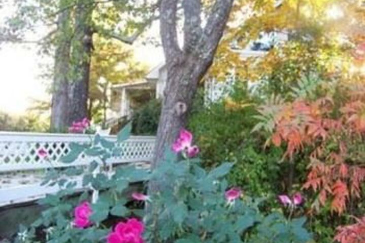 Hotel Exterior 9 of 25