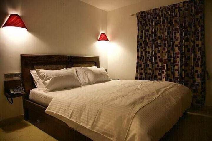 Room 2 of 14
