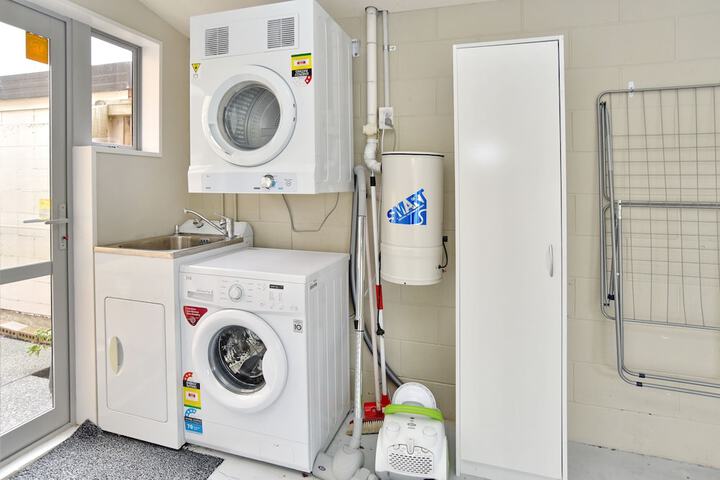 Laundry 40 of 57