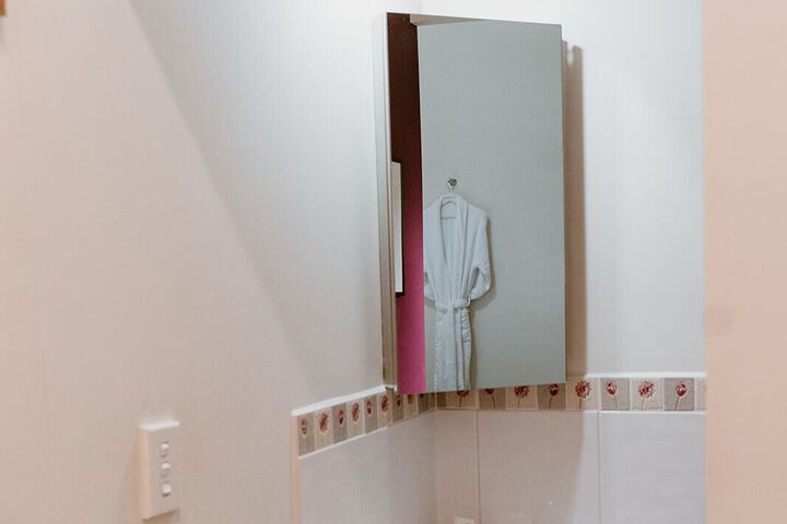 Room 11 of 220