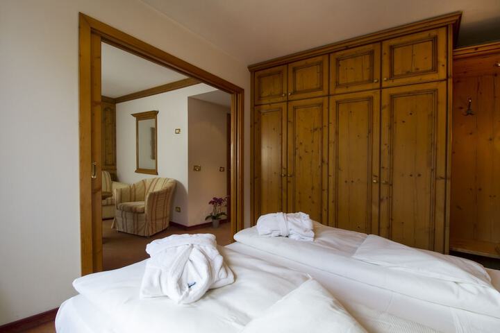 Room 15 of 131