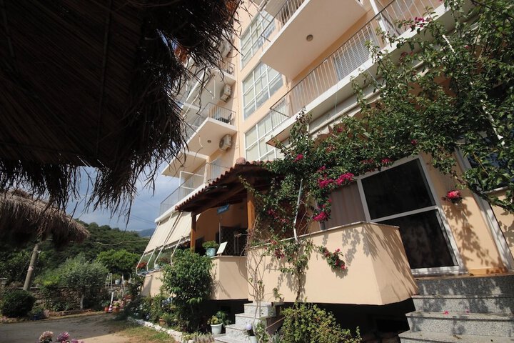 Hotel 63 of 72