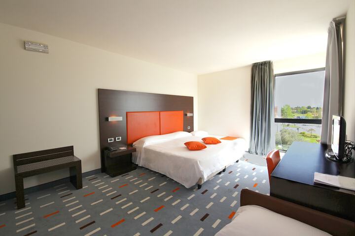 Room 14 of 47