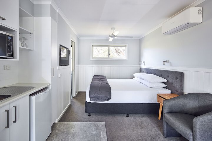 Room 9 of 46