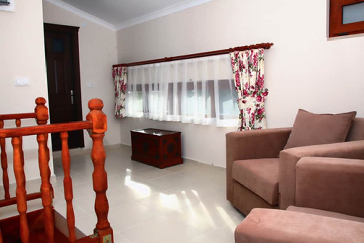 Room 3 of 80