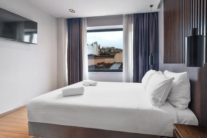 Room 55 of 110