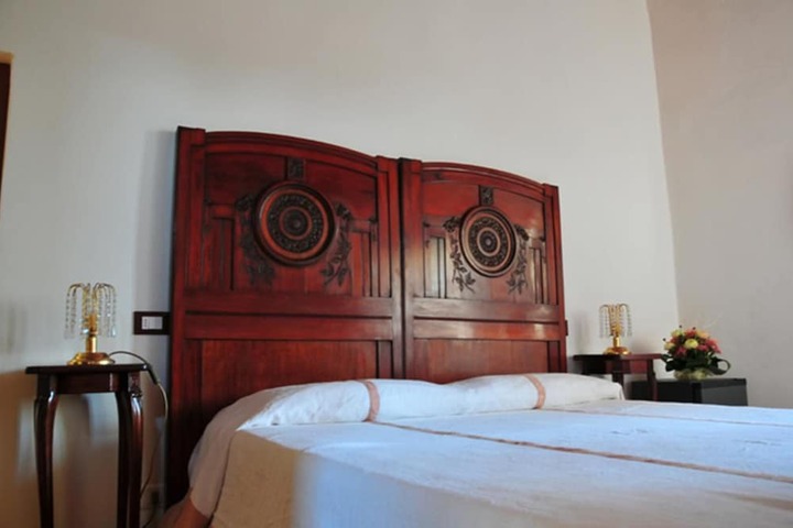 Room 8 of 31