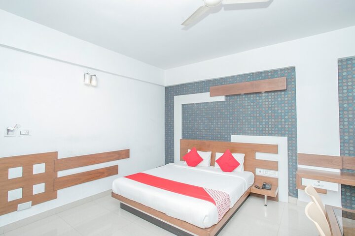 Room 8 of 27