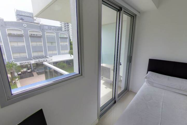 Room 12 of 75
