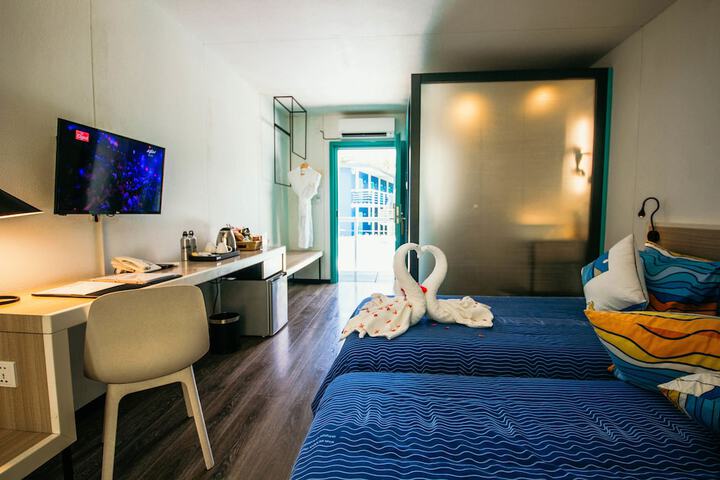 Room 13 of 54