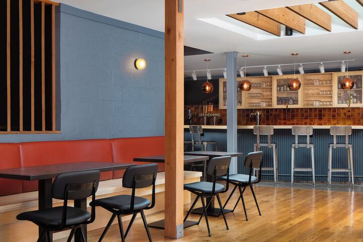 restaurant cafeteria