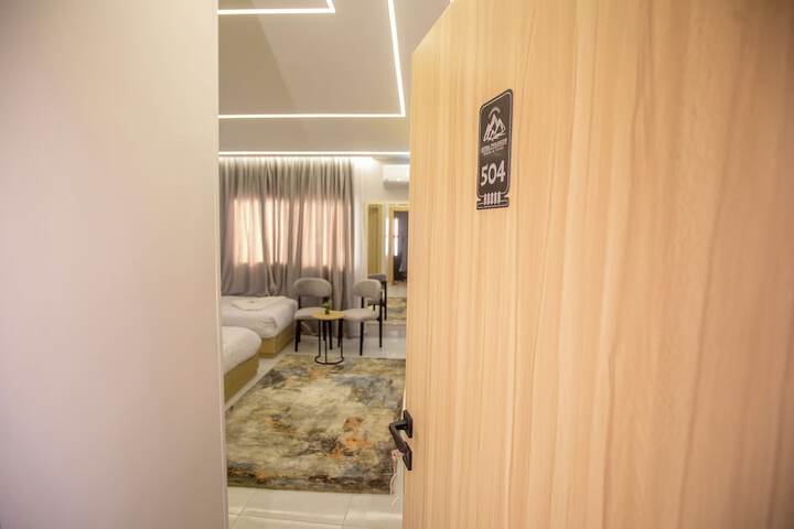 Room 35 of 75