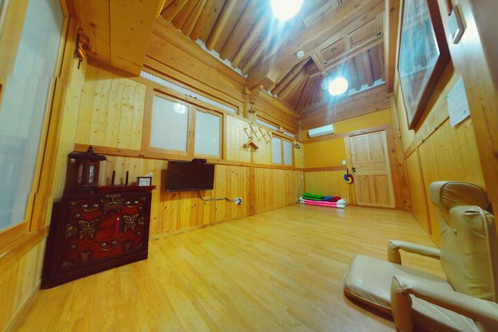 Room 8 of 57