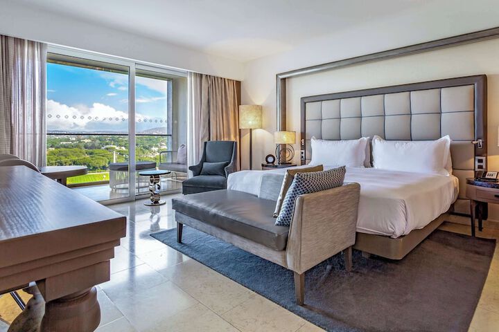 Room 47 of 192