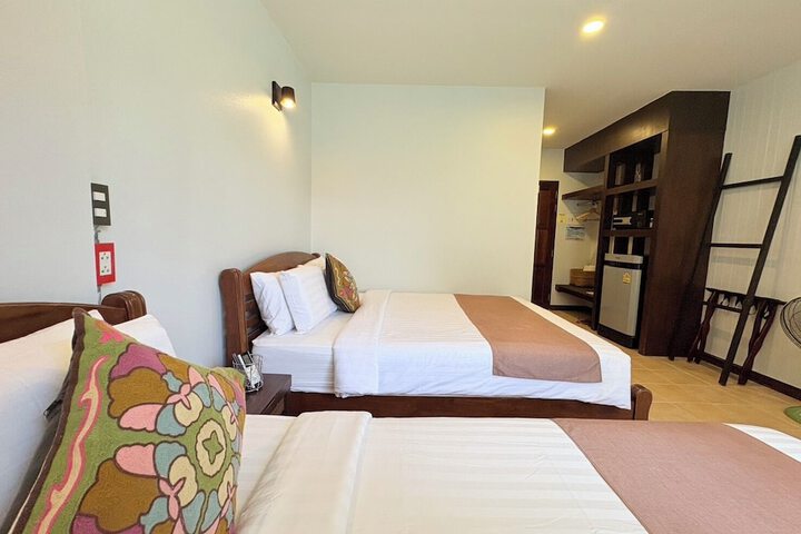 Room 95 of 211