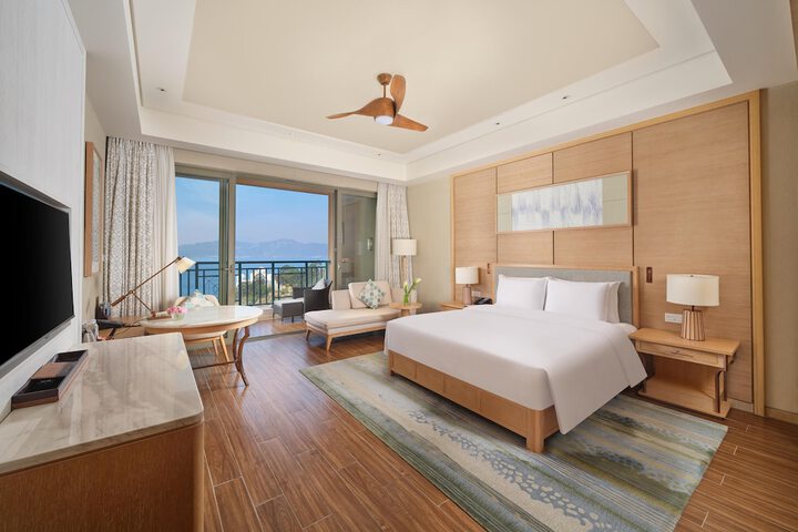 Room 25 of 114