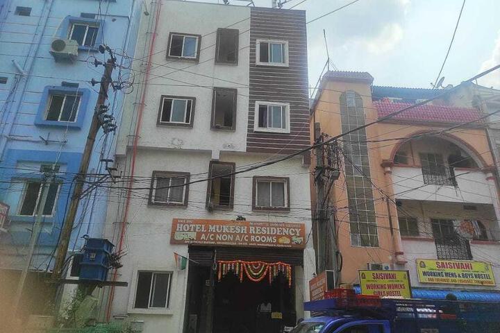 Hotel O Mukesh lodge