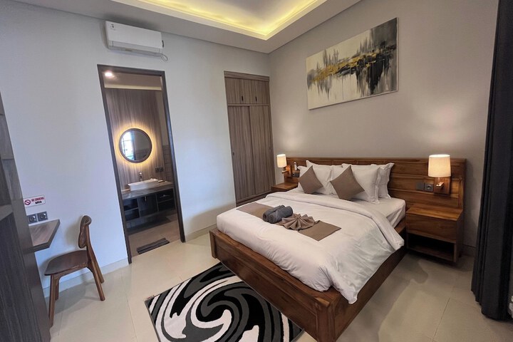 Room 16 of 86