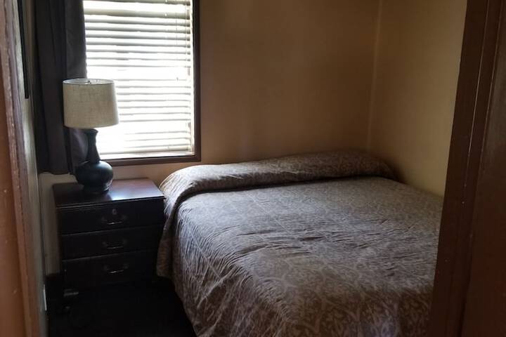 Room 18 of 149