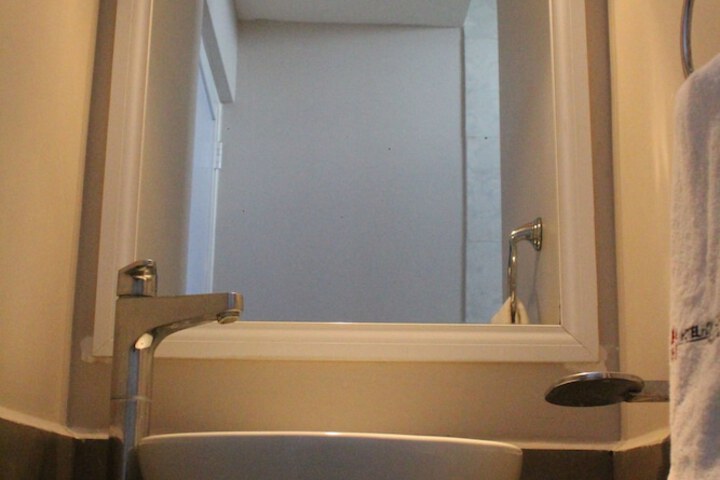Room 57 of 78