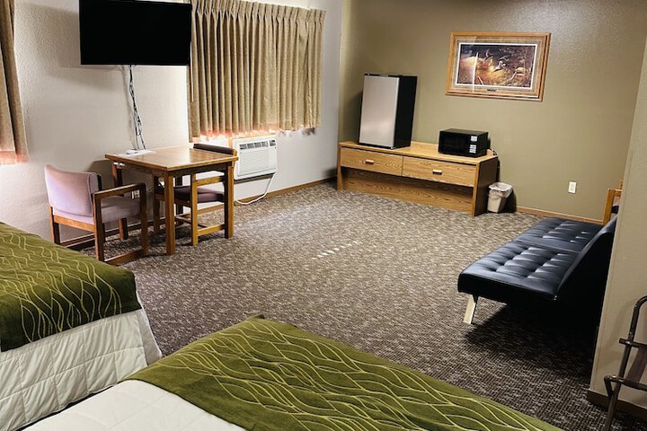 Room 10 of 21