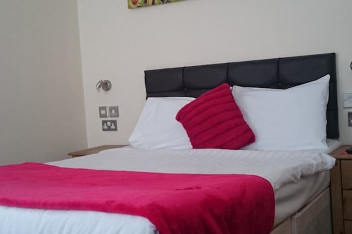 Room 4 of 54