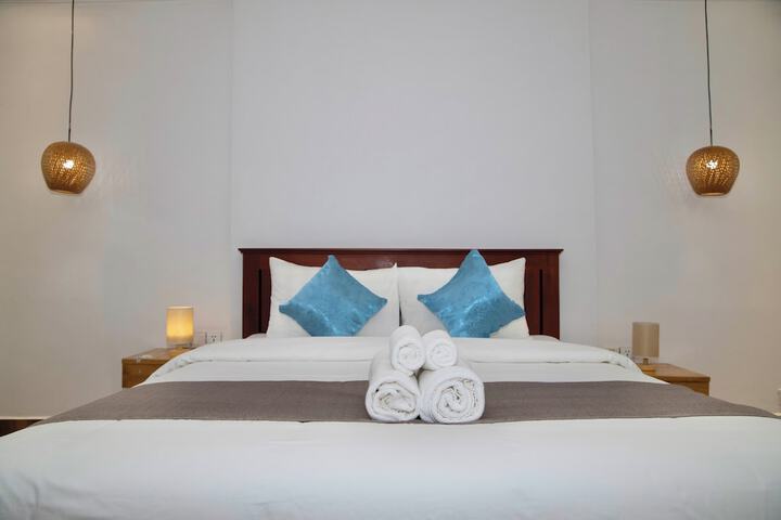 Room 4 of 39