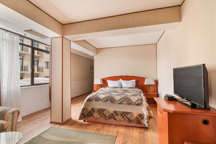 Room 5 of 26