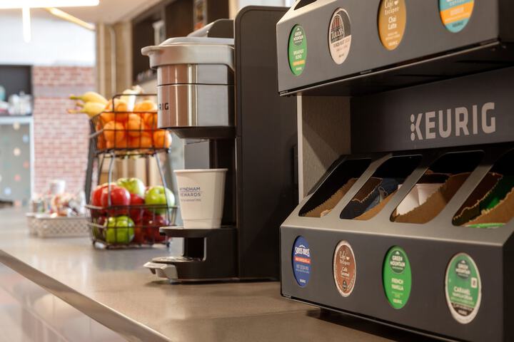 Breakfast/Coffee Service 40 of 44