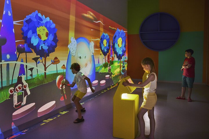 Childrens Activities 229 of 311