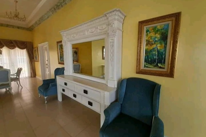 Room 5 of 38