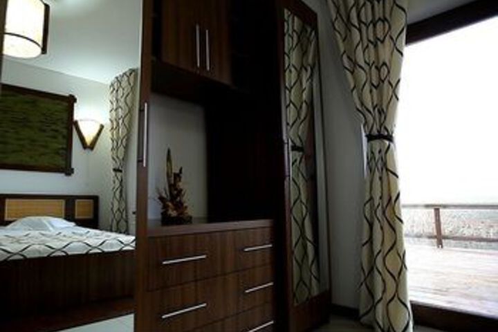 Room 18 of 35