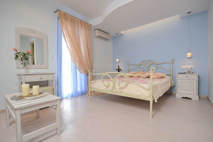 Room 4 of 41