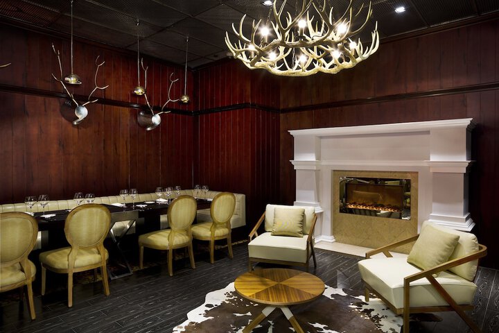 Dining 44 of 90