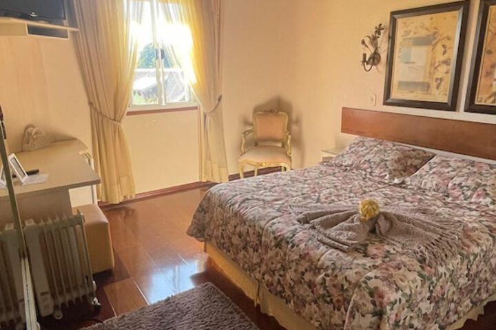 Room 2 of 14