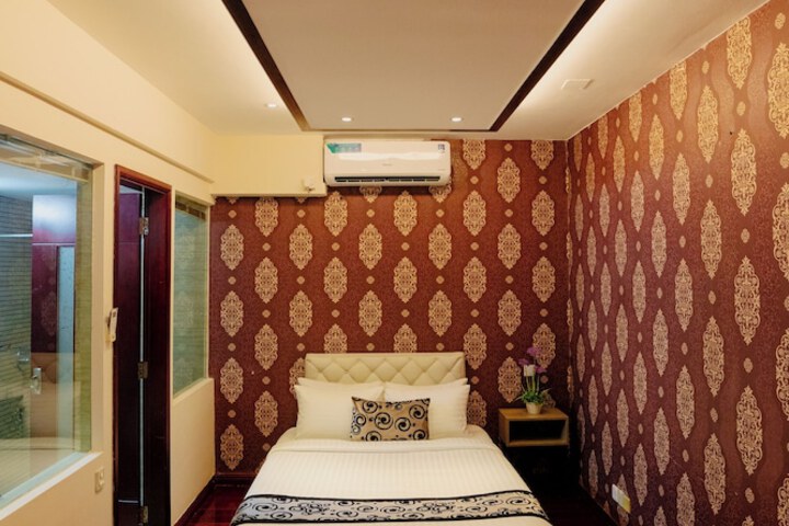 Room 6 of 49