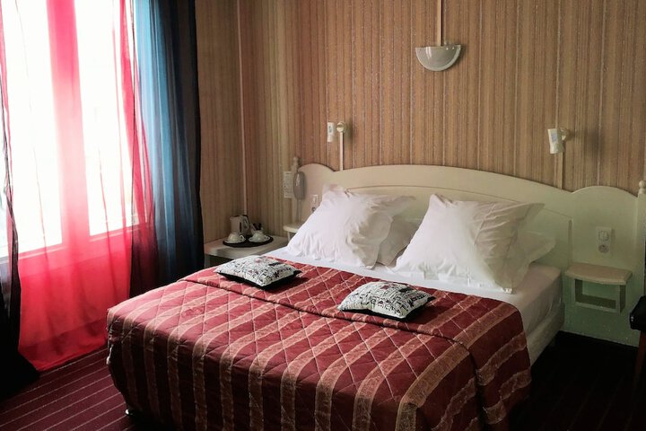 Room 11 of 31